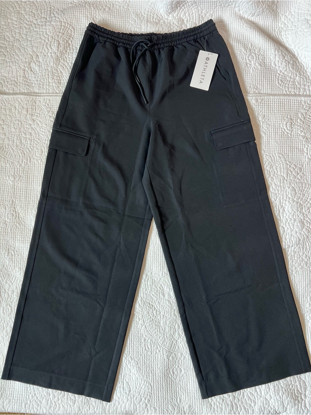 NWT Athleta Promenade Wide Leg Cargo Pant - Picture 3 of 14